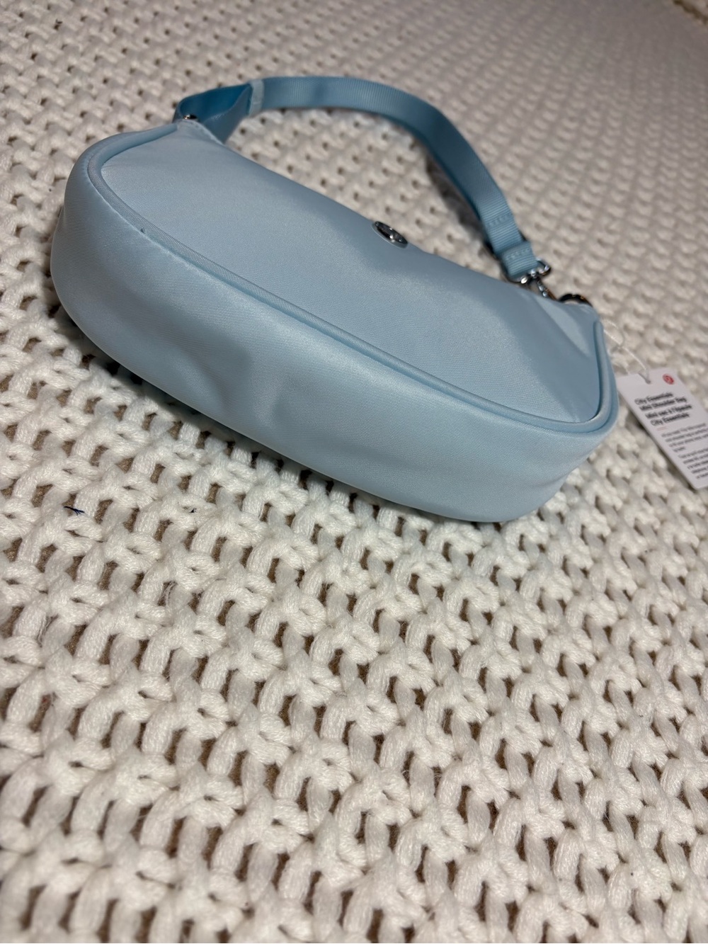 NWT lululemon foam cloud city essentials mini shoulder bag 1L - Picture 8 of 11